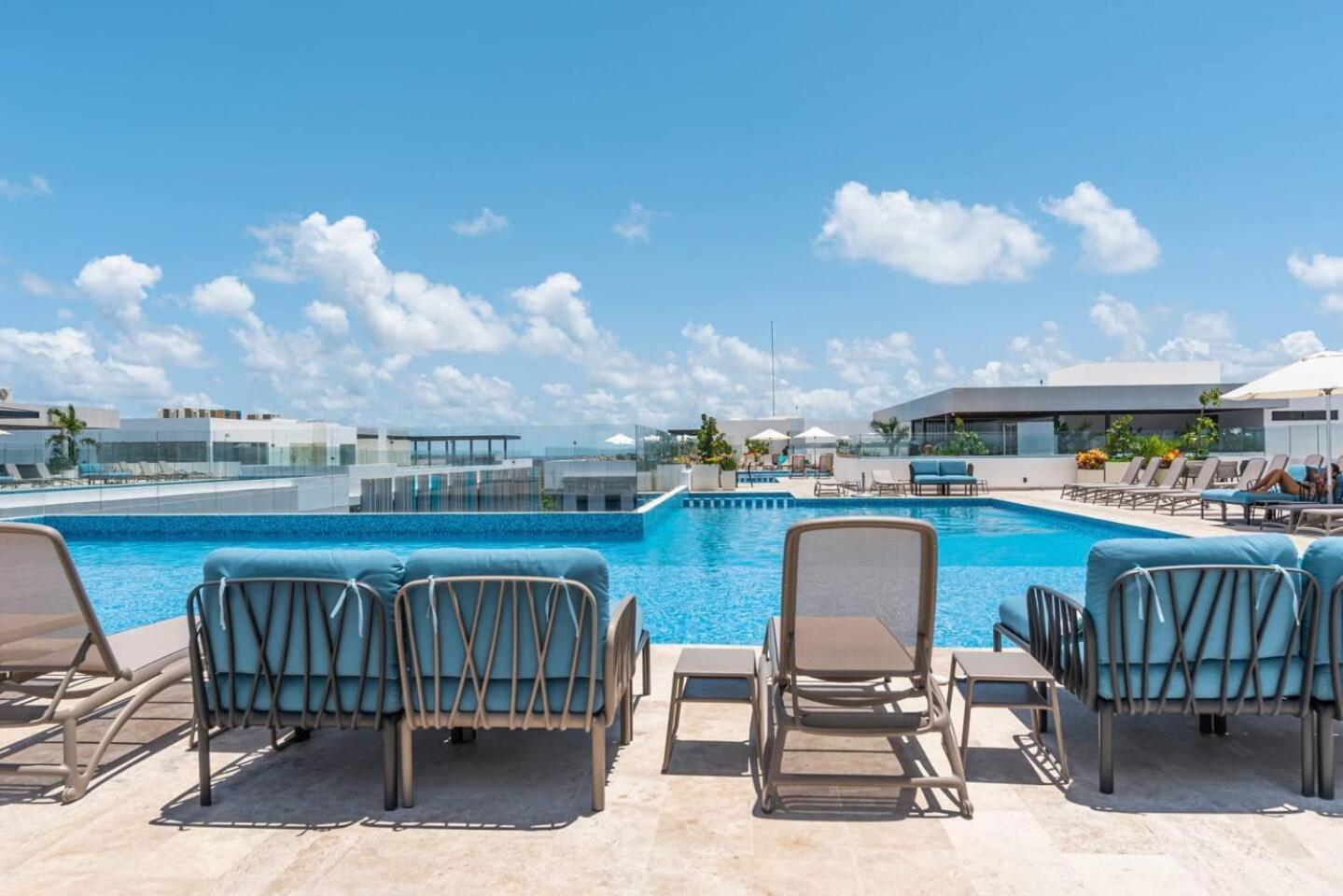 Beautiful 1br In The Heart Of Playa * Playa del Carmen